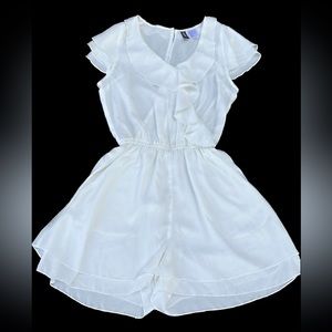 🎯Divided by H&M White Romper Size 2